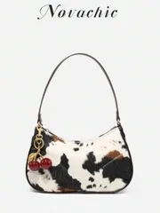 バッグ レディース ショルダーバッグ 1個  秋冬 スエード 短毛ファー 牛柄 かわいいチェリーペンダント装飾 レディース ミニマリスト ショルダーバッグ ジッパー開閉 レトロスタイル アームバッグ 多様な場面で使