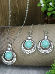 Women's Jewelry Set (3 pieces) - Turquoise Decorated Jewelry Set