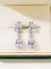 ジュエリー レディース イヤーアクセサリー キュービックジルコニア 水滴　装飾 ドロップピアス