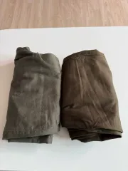 ユニクロ ワイドフィット チノ 79サイズ 2色