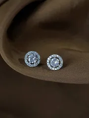 ジュエリー レディース イヤーアクセサリー 1ペア ミニマリストで多用途な S925 スターリングシルバー キュービックジルコニア スタッドピアス、女性への誕生日プレゼントに最適