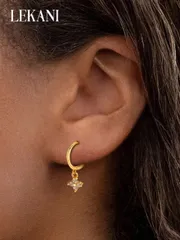 ジュエリー レディース イヤーアクセサリー 1ペア S925スターリングシルバー クローバー ジルコニア ピアス、繊細なミニマリストラグジュアリーピアス、母親、彼女、友人、カップル、デイリーウェアに最適なバーサタイ