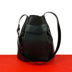 極 美品 シール有 18番台 CHANEL シャネル ボーイシャネル ココマーク