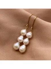 ジュエリー レディース イヤーアクセサリー  1ペア バロック調 アシンメトリー フレッシュウォーターパール装飾ペンダントピアス シンプルエレガントスタイル カジュアルパーティーピアス