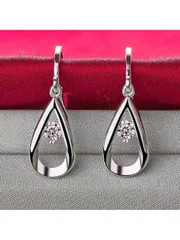 ジュエリー レディース イヤーアクセサリー 魅力的なシルバー トリプル キュービックジルコニア ウォータードロップ/雨粒ピアス レディースジュエリー ファッション ウェディング 婚約 パーティー ギフト