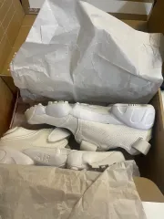 (新品)ナイキ エア リフト 白