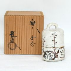 志野焼 ハジキ香合 東山作 共箱 - メルカリ