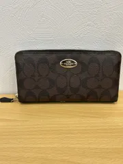 COACＨシグネチャーＰV Cラウンドファスナー長財布