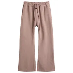 【送料無料】 フィアオブゴッド レディース カジュアルパンツ ボトムス Fear of God ESSENTIALS Signature Classic Fit Flare Sweatpant Faded Mauve