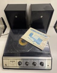 バックトゥザフューチャー40周年 ポータブルカセットプレーヤー