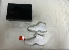 ナイキ エア フォームポジット ワン トリプル 白 (270)