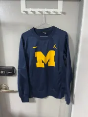 ナイキ エア ジョーダン 100 ミシガン大学 機能性 スウェットシャツ