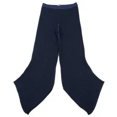 イッセイミヤケISSEY MIYAKE プリーツ裾スリットカーブニットパンツ 紺2のサムネイル