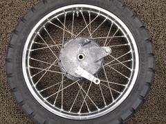 ホンダ カブ 17X1.40 リア ホイール チョイ太タイヤに - メルカリ