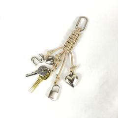 新品未使用】OSOI キーリング オリーブグリーン - メルカリ