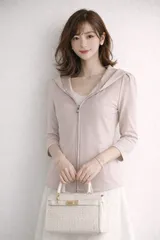 【美品】【クリーニング済】FOXEY NEW YORK / フォクシーニューヨーク するするパーカ 40 ピーチベージュのサムネイル