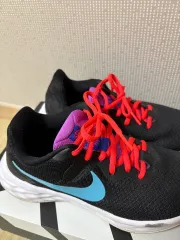 (送料込み)NIKE ナイキ レディース ランニングシューズ