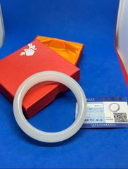 極美品 和田玉タイヤ型バングル 64mm・鑑定書付 6137-5/8 - メルカリ
