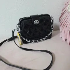 ブラック キルティング チェーン クロスバッグ