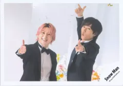 【中古】生写真(STARTO) Snow Man/阿部亮平・佐久間大介/横型・上半身/アルバム「THE BEST 2020 - 2025」MV＆ジャケ写オフショット/公式生写真