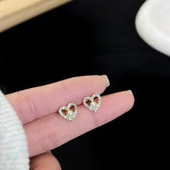 ハート×ミニパール ゴールド ピアス 両耳用 ラインストーン キラキラ 大人かわいい 控えめ 小ぶりフェミニン きれいめ デート お呼ばれ 韓国アクセ レディース