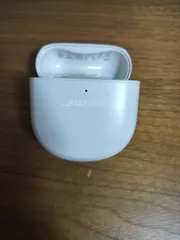 Bose QuietComfort Earbuds II 充電ケースのみ　ホワイト