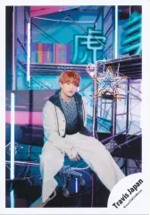 【中古】生写真(STARTO) Travis Japan/吉澤閑也/全身/「Travis Japan Concert Tour 2025 VIIsual」グッズオフショット/公式生写真