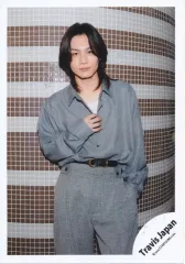 【中古】生写真(STARTO) Travis Japan/松田元太/膝上/「Travis Japan Concert Tour 2025 VIIsual」グッズオフショット/公式生写真