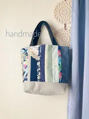 ハンドメイド　パッチワーク　トートバッグ　お散歩バッグ　ブルー花柄