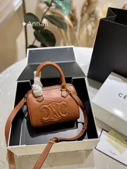 美品 超美品限定品 超美品レディース CELINE セリーヌ ショルダーバッグ