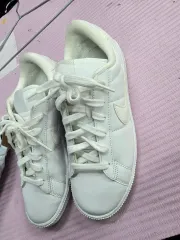 ナイキ コート ロイヤル AC 白 スニーカー 235