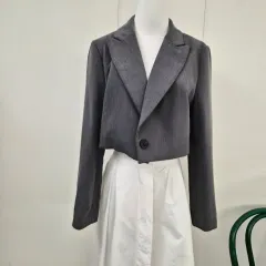 グレーSingle クロップドジャケット