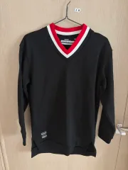 リーボック ブラック Vネック スウェット S