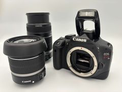 Canon EOS Kiss X4キヤノンのデジタル一眼レフカメラ EOS Kiss X4 と2 