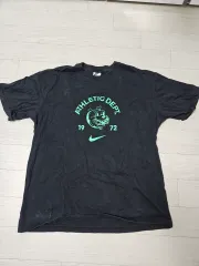 (100) NIKE athletic dept ブルドッグ Tシャツ