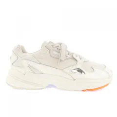 アディダス ADIDAS FALCON スニーカー
