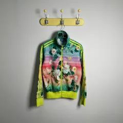 アディダス フラワー トラックジャージ