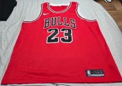 ナイキ シカゴ・ブルズ マイケル・ジョーダン スウィングマンジャージ 23番 コレクション用 3XL レッド 限定モデル