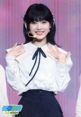 ME:I 飯田栞月 ステージフォト KCON L判 - メルカリ