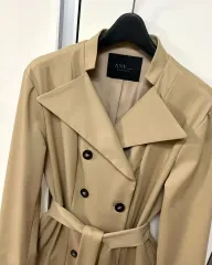 ANY スタンカラ トレンチ ONE PIECE 兼 コート ダブルボタン ジャケット ロング丈 ベージュ