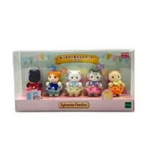 美品 エポック社 あつまれ!赤ちゃんセット -ネコ- ドール シルバニアファミリー