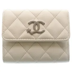 CHANEL (シャネル) マトラッセ スターロゴ スモールフラップウォレット 三つ折り財布 コインケース ホワイト レザー キャビアスキン シルバー金具