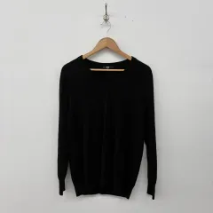 カシミア100% UNIQLO ブラック Vネック ニット レディース 3XL
