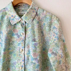☆美品☆【CHARGE チャージ】リバティ　Margaret Annie マーガレットアニー柄　花柄　ブラウス　サイズMのサムネイル