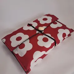 No.5022　2冊収納可能　御朱印帳ケース　仕切り　ポケット付　かわいい　北欧風　赤　花柄