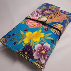 No.5024　2冊収納可能　御朱印帳ケース　仕切り　ポケット付　和柄　ブルー　花柄