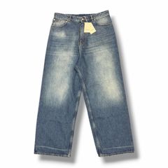 VETEMENTS ダメージ加工 ワイドデニムパンツ インディゴブルー VETEMENTS ダメージ加工 ワイドデニムパンツ インディゴブルー - メルカリ