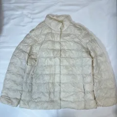 【231164】UNIQLO ユニクロ  ウルトラライトダウンジャケット　NANODESIGN　アウター　ダウン90％　収納袋付き　XL  ・ 211-469869 オフホワイト