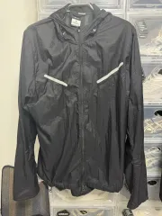 ナイキ ランニング 超軽量 ウィンドブレーカー ブラック XL