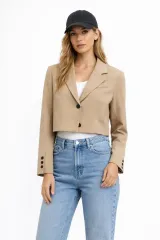 ベージュ クロップド ジャケット